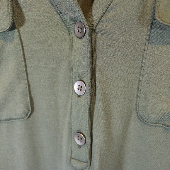 A New Day Green Button Front Henley Top- Size Medium - Picture 4 of 7